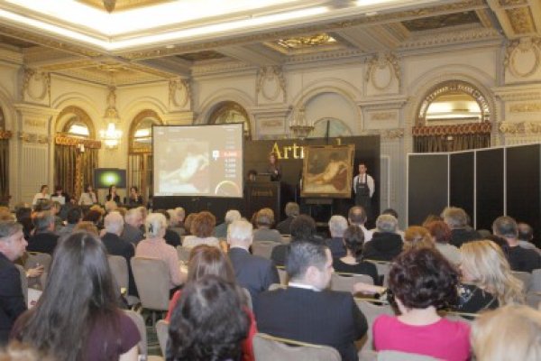 Trei seri de recorduri la Artmark şi o nouă expoziţie inedită